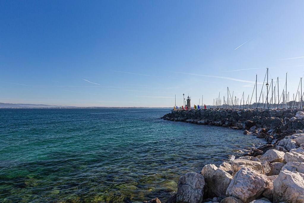 Garda Lake View Apartment Desenzano del Garda Buitenkant foto