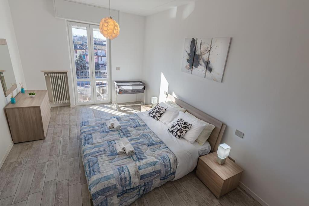 Garda Lake View Apartment Desenzano del Garda Buitenkant foto